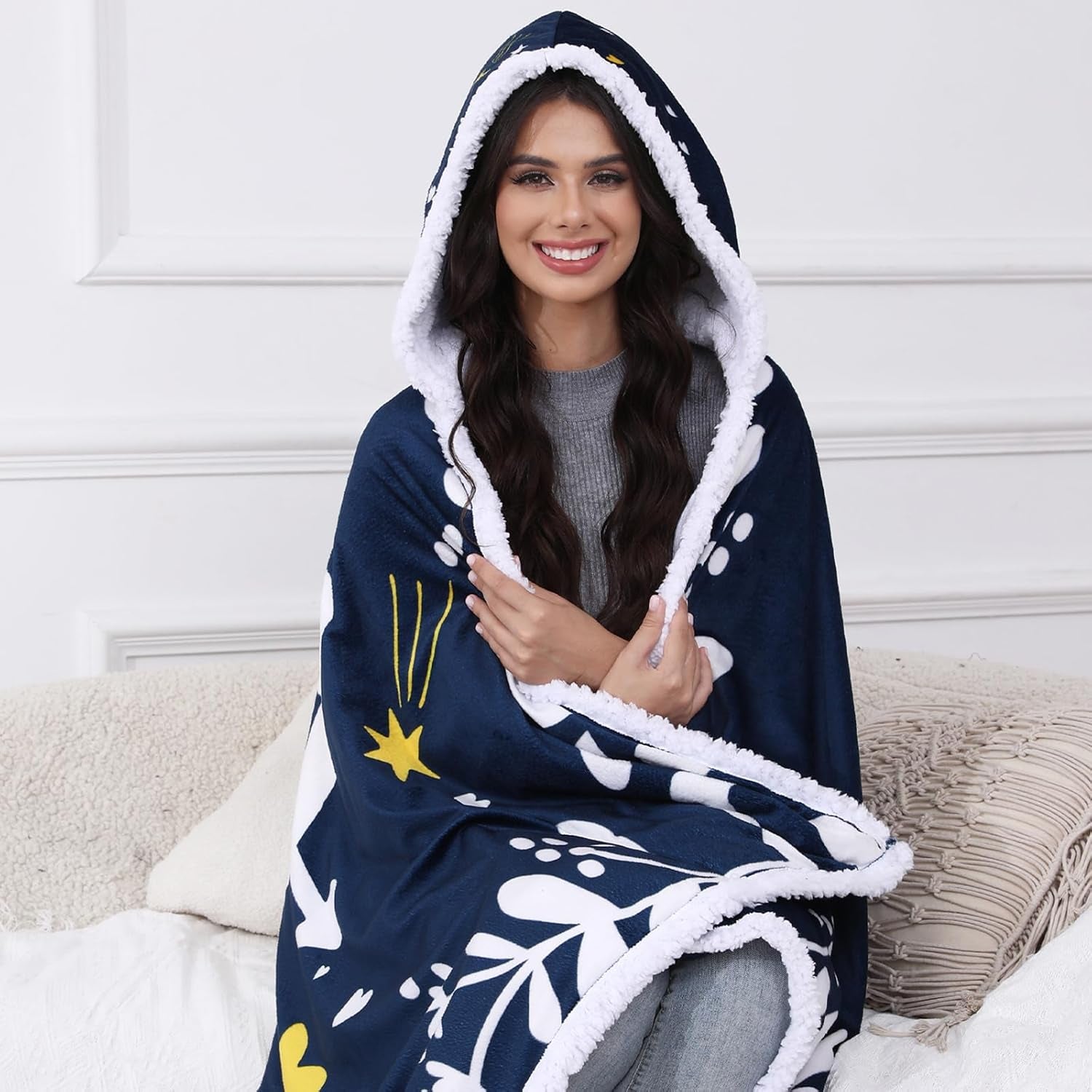 Mothers Day Blanket Gifts for Mom, Birthday Gifts for Mom from Daughter Son, Mama Blanket Hoodie