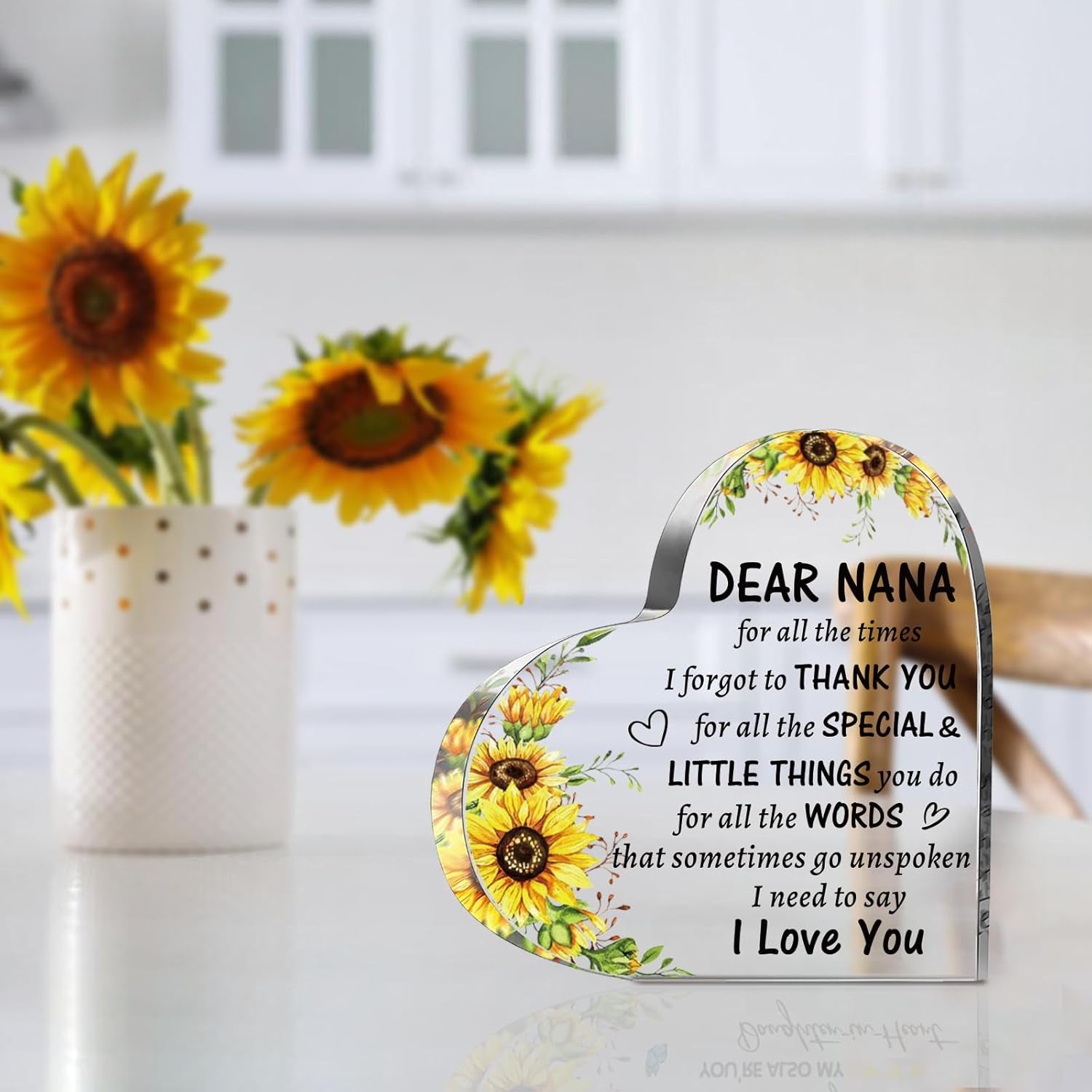 Best Nana Mothers Day Gifts from Grandkids, to My Nana Acrylic Heart Sign Keepsake Presents, Birthday Christmas Valentines Day Gifts for Nana Grandma Grandmother